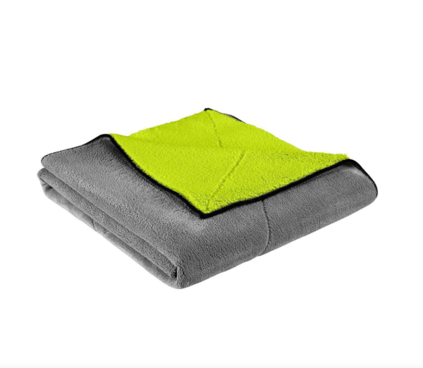 GRANT'S Premium XXL Plush Microfiber Towel - Lint-Free, 6 Sq.Ft, Dual-Sided - Image 2