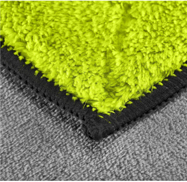 GRANT'S Premium XXL Plush Microfiber Towel - Lint-Free, 6 Sq.Ft, Dual-Sided - Image 4